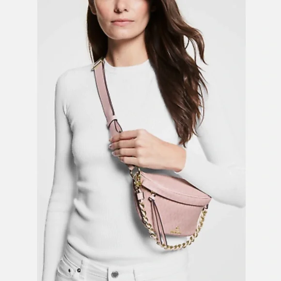 NWT MICHAEL MICHAEL KORS, Slater Extra-Small Logo Sling Pack